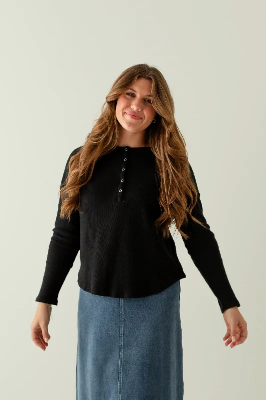 Plus size dresses for autumn days feel cozy -'Ari' Long Sleeve Waffle Knit Henley Top