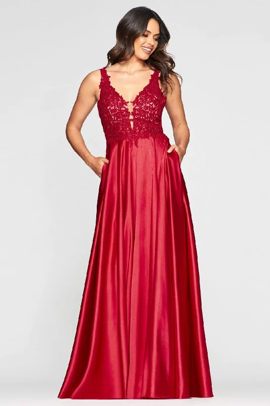 Plus size dresses with sleek necks stay elegant -Faviana - 10407 Sleeveless Lace Bodice Flowy Satin Gown