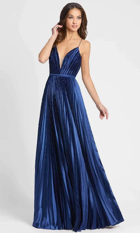 Plus size dresses featuring lace details feel romantic -Ieena Duggal - 49039I V-Neck Spaghetti Strap Accordion Pleated Gown