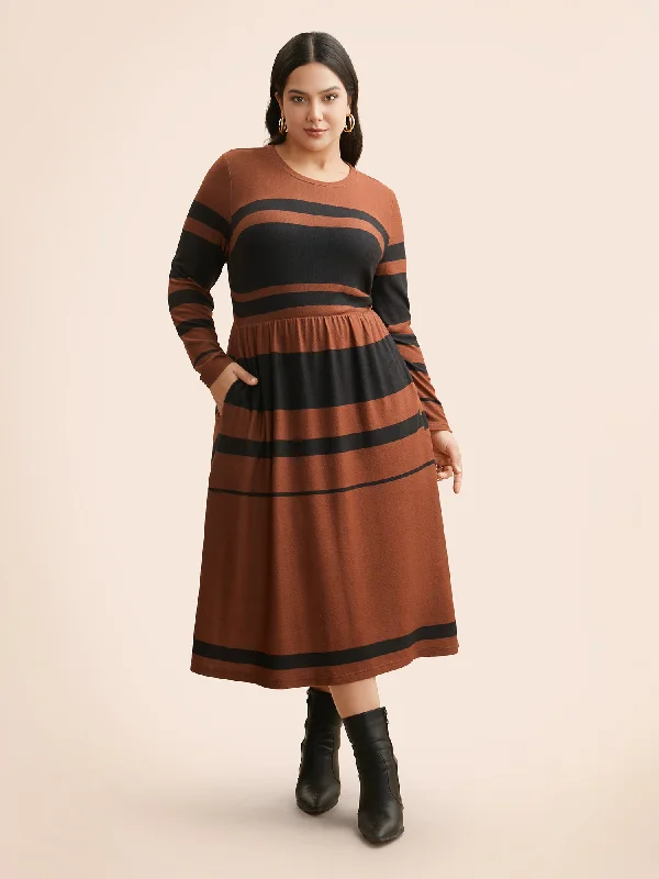 Plus size dresses featuring pleated skirts flow nicely -Crew Neck Striped Patchwork Elastic Waist Dress