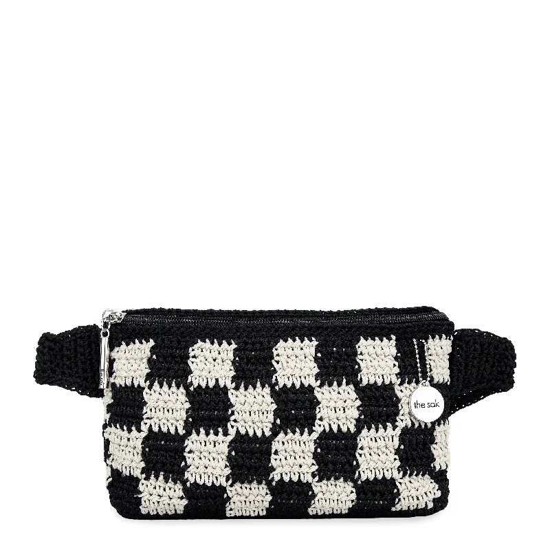 hand crochet - black check