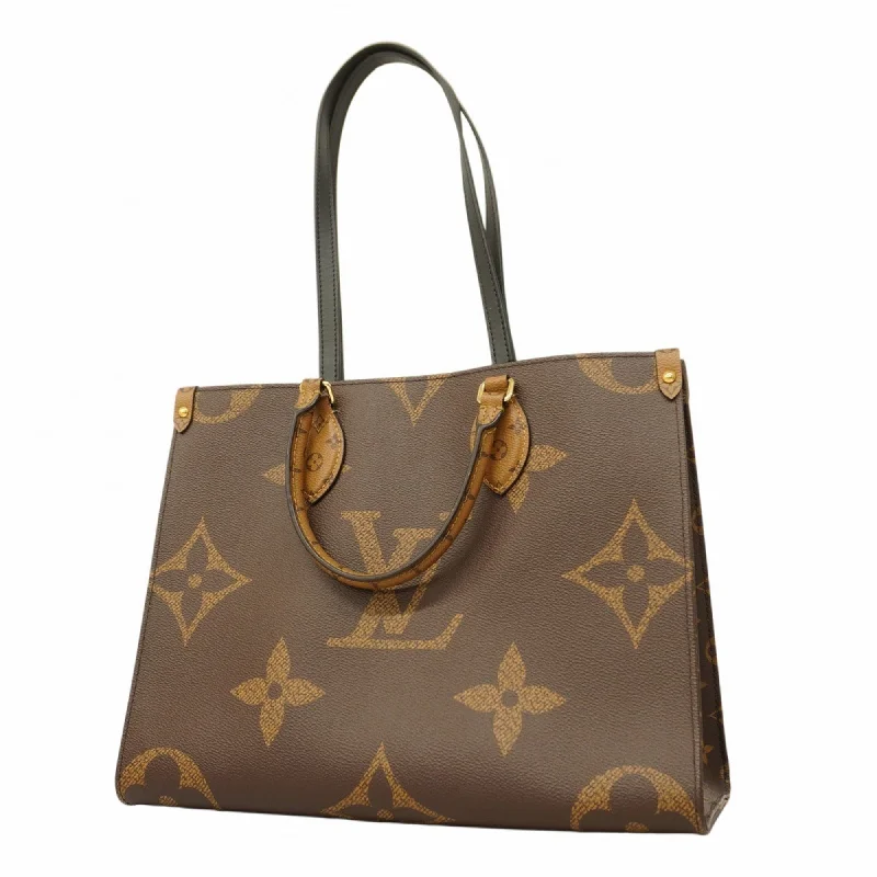 Handle bags with geometric patterns for modernity -Elegant handle bags for weddings and special events -Louis Vuitton  Tote Bag (Pre-Owned)