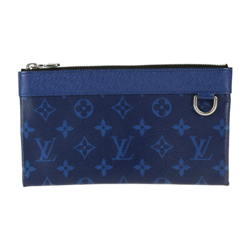 Handle bags with modern logos for branding -Handle bags with large handles for comfortable carry -Louis Vuitton  Taigarama Monogram Clutch Bag Pochette Pouch (Pre-Owned)