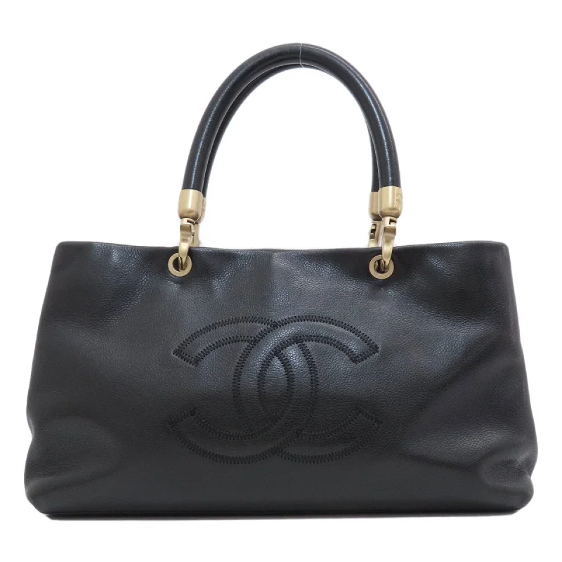 Handle bags with playful patterns for fun -Handle bags for travel with expandable compartments -Chanel  Leather Tote Bag (Pre-Owned)