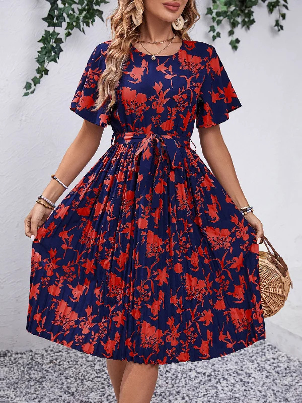 Plus size dresses with cap sleeves feel dainty -Printed Round Neck Short Sleeve Dress