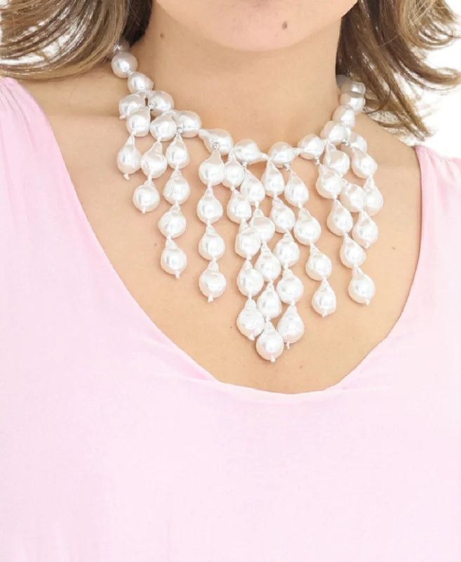 Necklaces and pendants with ocean-inspired designs for a refreshing, beachy feel-Faux Pearl Fringe Necklace