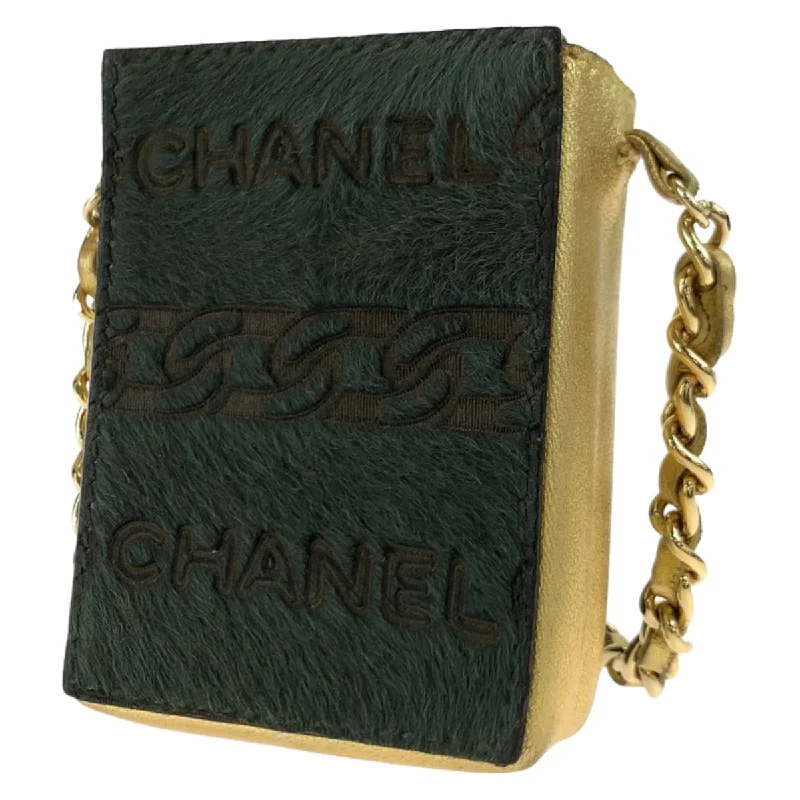 Handle bags with bold logos for branding -Plus-size handle bags for a comfortable fit -Chanel Vintage Coco Mark Leather Chain Shoulder Bag