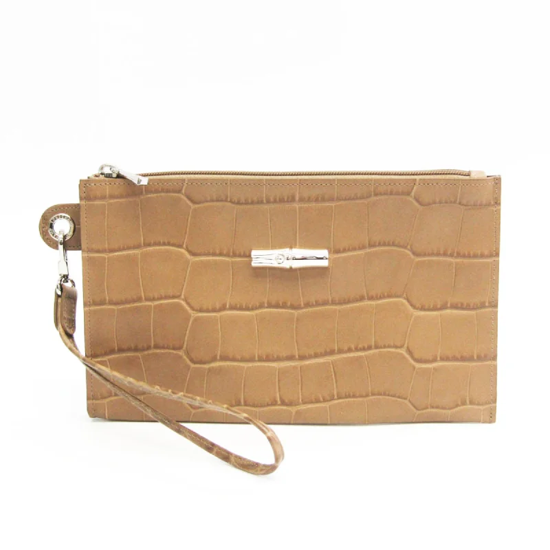 Handle bags with chevron designs for trend -Handle bags with metal accents for a sophisticated finish -Longchamp  Leather Clutch Bag (Pre-Owned)