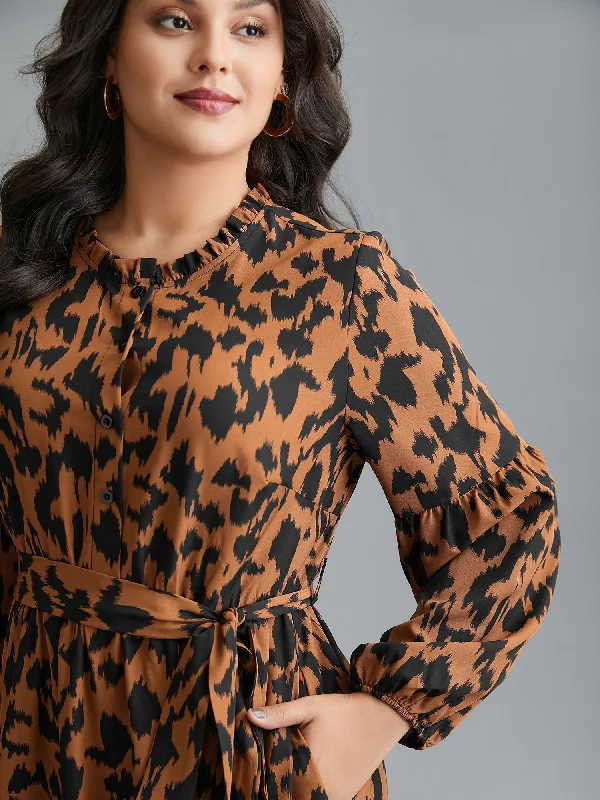 Plus size dresses featuring fringe accents feel bold -Leopard Print Stretchy Waist Belted Dress