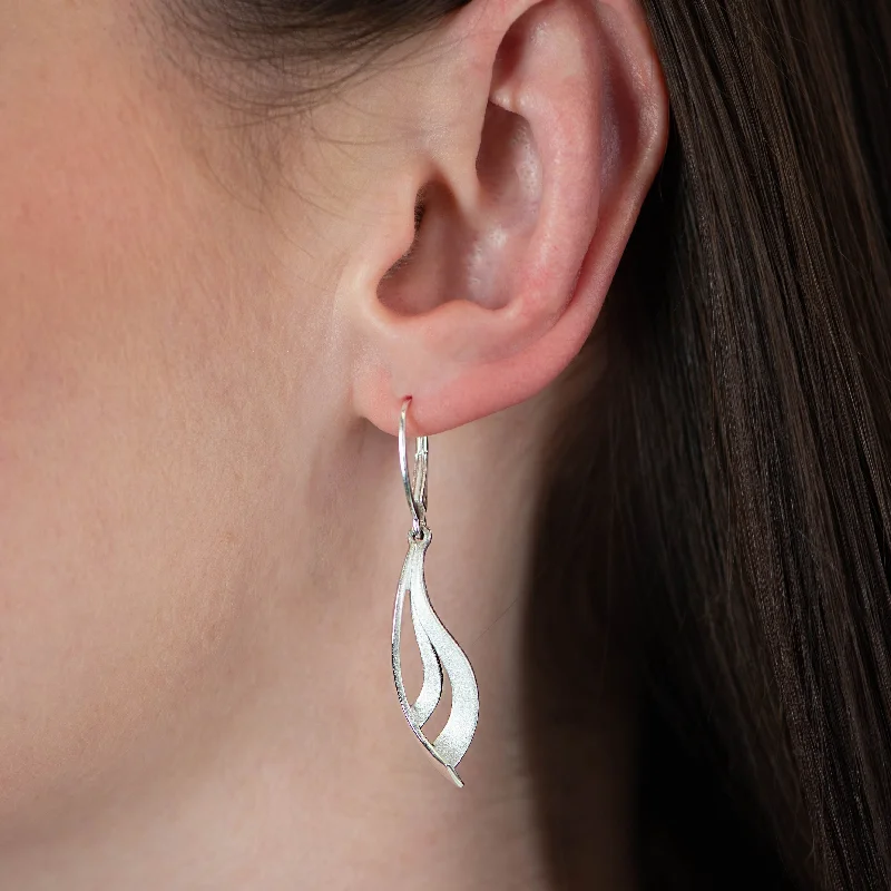 Hoop earrings with textured gold for a refined and sophisticated aesthetic-Curved Pendulum Earrings